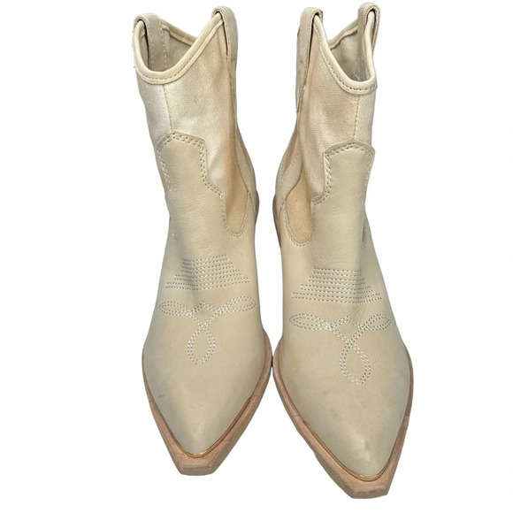 Dolce Vita Western Nashe Booties in Vanilla Suede/Canvas. Sz: 7.5 - Picture 2 of 10